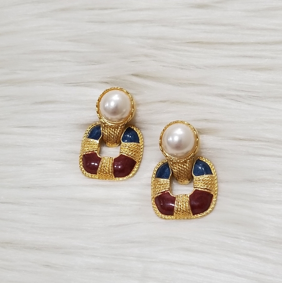 Vintage Jewelry - Vintage pearl statement earrings